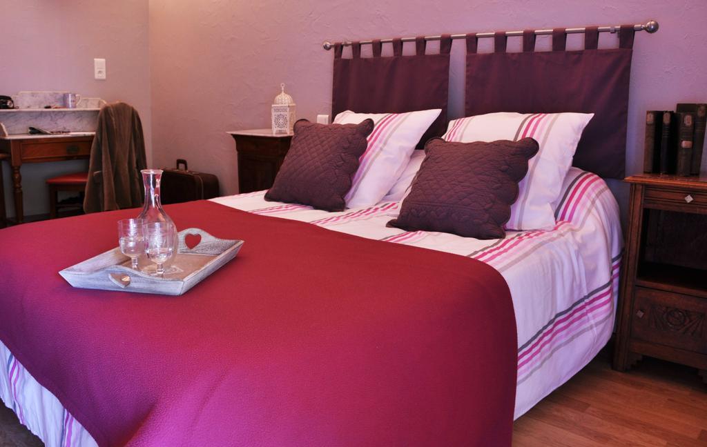 La Ferme Aux Abeilles Hotel Ambierle Bilik gambar